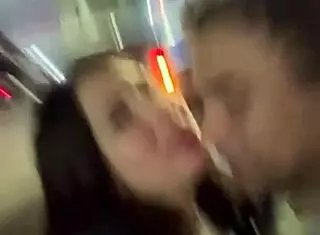 Me Cogí A Una Culona En El Uber