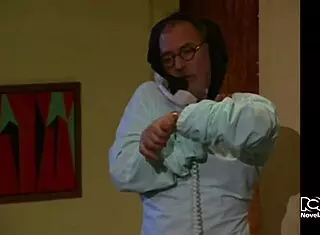 marcela posada actriz colombiana desnuda en la serie colombiana brujeres 2000