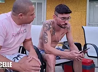 Marido Leva Amigo Pirocudo Para Foder Cu Da Esposa Latina