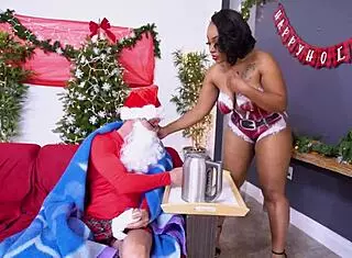 Fat Ass Mariana Martix Rides And Deepthroats Santa