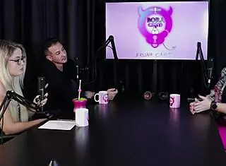 Todo Mundo Deveria Experimentar Terapia Comentou Sobre Hpv Hiv Atendimento Hospital Publico - Marina Karam Sexologa Sheer Red