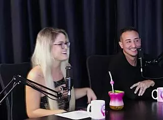 Todo Mundo Deveria Experimentar Terapia Comentou Sobre Hpv Hiv Atendimento Hospital Publico - Marina Karam Sexologa Sheer Red