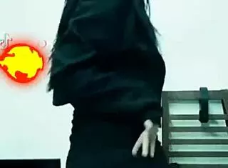 oh gosh, these tik tok putas shakin' their asses like crazy... mmm, can't stop watchin'!