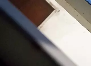 Oh, vizinha gemendo loudly as she leva hard pau!