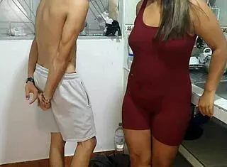 follada amateur a la madrastra en la cocina a la hora del almuerzo con big ass latina milf in rough interracial homemade action