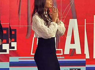 paola rojas upskirt view is intriguing 😏