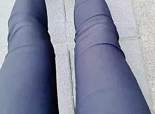 pseudo girl tingting gets horny at noon in female clothes outdoors and pees wildly!