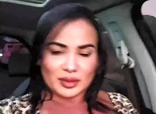 Brunette Pornstar with Big Tits and Big Clit Gives Public Blowjob to Motorista de App in Car for Outdoor Homemade Fun
