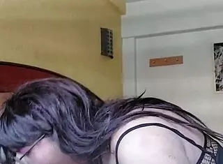 Suggestive-Neutral un rico intercambio oral con figura mexicana curvilinea