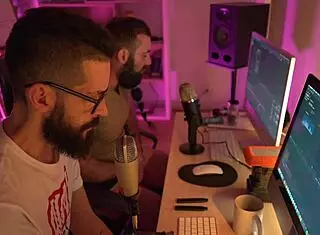 Oh man, today with jaxrton wheler in bdsm and dominacion classes as porno producer.