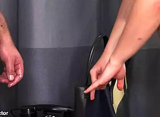 Alluring bombshell visits doctor for intense fingering and riding cowgirl to achieve squirting orgasm in hospital!