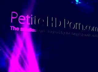 Petite Amateur Experiences Intense Stretching from Large Partner