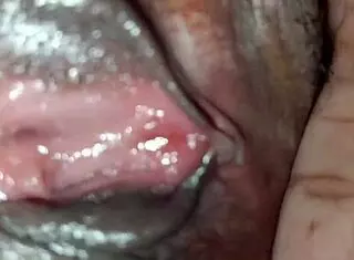 Pinay Mommy Gets Pussy Licked in Missionary