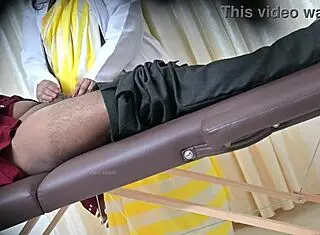 Desi Doctor Sahiya Provides Hand Relief To Hospital Patient