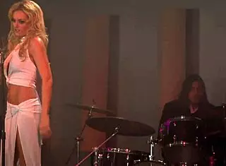 Mel Rook encounters an impressive natural form in session