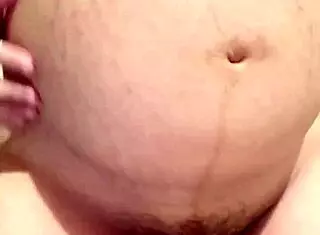 Pregnant Arab wife shows off on webcam with teasing moves