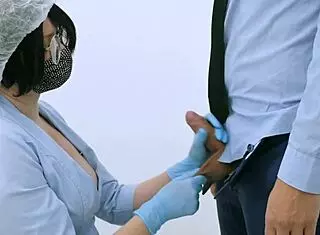 Hey the nurse is testing this huge strong dick with prostate massage to collect sperm sample 😷🩺