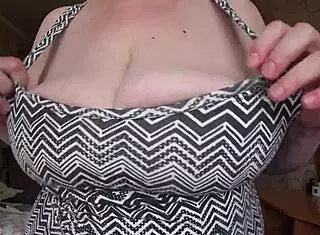big gorgeous tits swing in close-up as this curvy bbw milf gets horny and shows off her saggy natural boobs solo