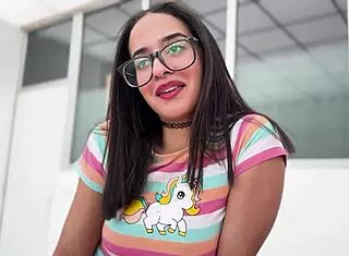 Latina Culona Alice Biancci Swallows Cum From Two Cocks In Wild Mmf Action