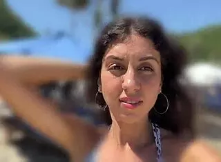 hottie sucks dick on public beach cumwalk with facial