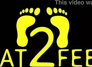 Conversational hey that perv neighbor raven rogue is all about those barefoot fetish close ups