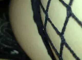 Man devours tight 18yo pussy in close-up first-time cunilingus seduction