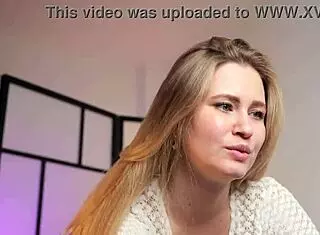 Sexy moves from Stella Cardo before action.