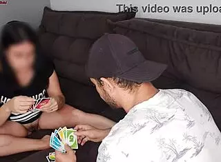 Chamei Vizinho Pra Jogar Uno Sem Calcinha e Marido no Trabalho!