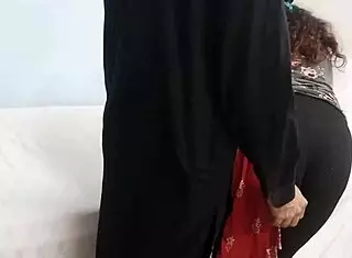 Anal Love Explodes! Muslim Stepsister And Indian Stepbrother Dive Into Big Lund Doggystyle In Desi Gaand Action!