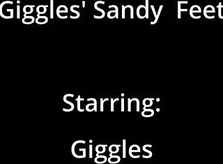 Giggles Feet Get Sandy At The Beach On Beat2feetcom