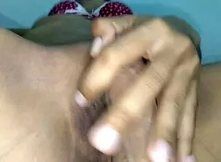 เย็ดกับหีและเม็ดแตดที่สวยงาม With Tight Shaved Pussy Getting Creampie!