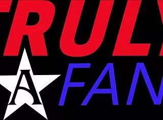 Giggles Feet Get Sandy At The Beach On Beat2feetcom