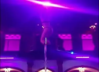 i love watching dancer destiny 18+ mae do her full dance set at the oval office in green bay