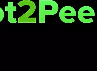 Blonde Bubble Butt Blonde Flashes in Public City Pissing