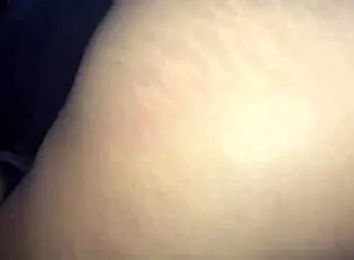 os pais da amiga da minha namorada foram ao mercado e pediu pra que a gente se comportasse na casa deles