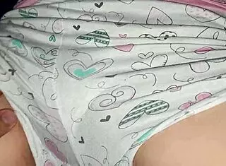 chubby hairy tight pussy of my stepsister gets creampied in homemade first time.