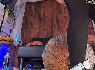 Hey hot Gwen-Spider, you riding that dildo until you cum hard?