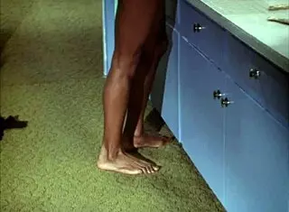 hey, why is this sexy ebony girl showering in hd like in kolchak the night stalker?