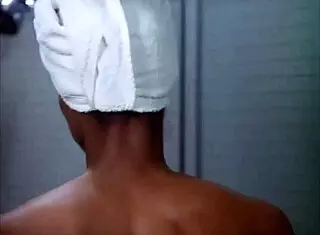 hey, why is this sexy ebony girl showering in hd like in kolchak the night stalker?