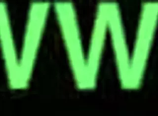 Amateur babe desperate for pee unleashes golden shower