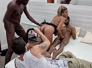 Hey, watch safada rebeca olew taking double penetration with friends at motel