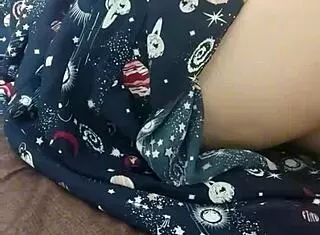 what if this chinese milf sneaks upstairs for wet pussy play alone