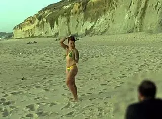 Damiana Brasileira SAFADA Pela Europa - PELADA Na Praia E BOQUETE Na Canoa De Portugal Ep2