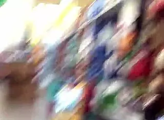 Milf with phat ass, hidden candid view.