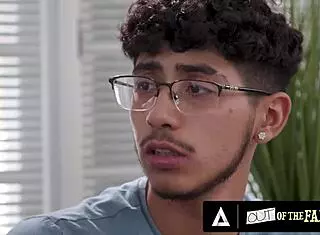 Whoa, busty stepmom Kenzie Taylor gives her teen stepson a hot titty fuck