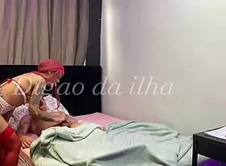 enfermeira pagou boquete sentou com força e levou gozada no rabo