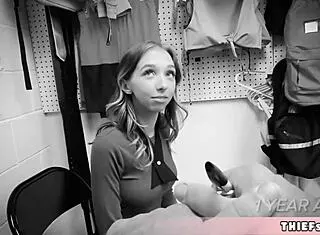 Cute streamer caught stealing offers tiny pussy to mall cop 😏