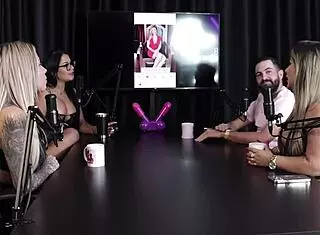 Jogo Do Tinder Quem Ela Deu Match with Juli Figueir� and Felipe Larrossa in Sheer Red Lingerie