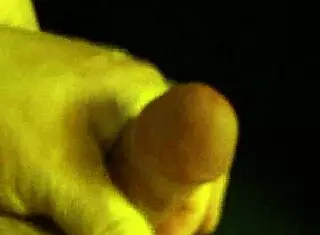 Exclamatory-Raw business jo mov with cum jerking off action!