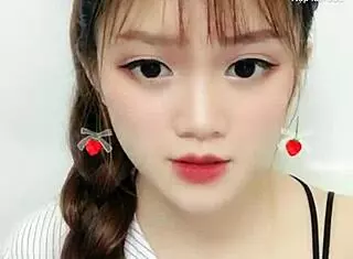 Cute Sexy Korean Girl Livestreams On Uplive